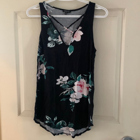 Black floral tank top - Picture 1 of 2